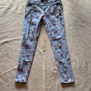 Almost Famous Gray Floral Skinny Jeans
